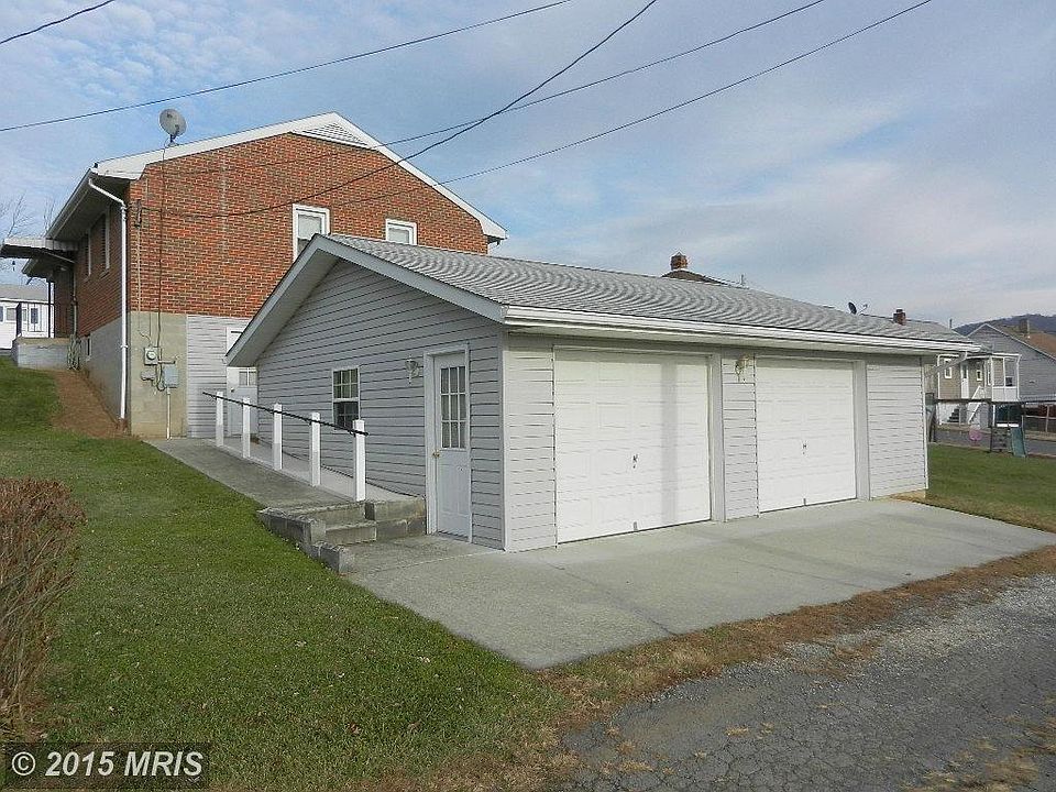 2nd image of 1115 Kentucky Ave