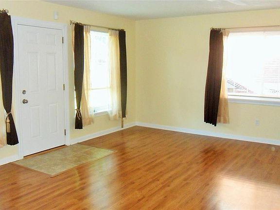 5th image of 8522 Eulalie Ave
