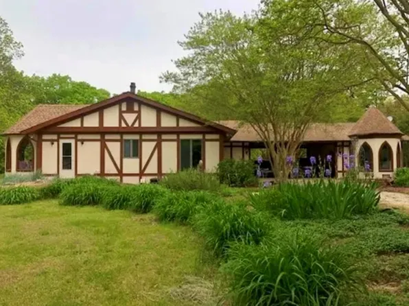 2483 Pond Drain Dr, Cape Charles, VA 23310