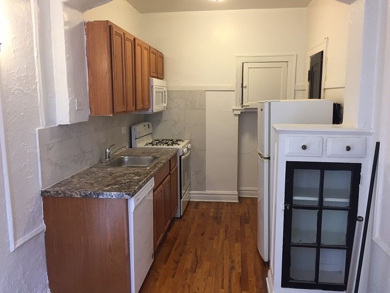 1st image of 6822 N Ashland Blvd APT 2E