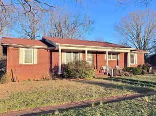 604 Memorial Dr SW, Decatur, AL 35601