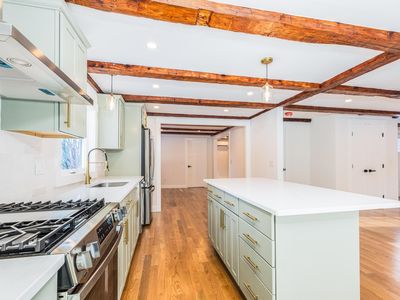 39 Mast Road, Lee, NH, 03861