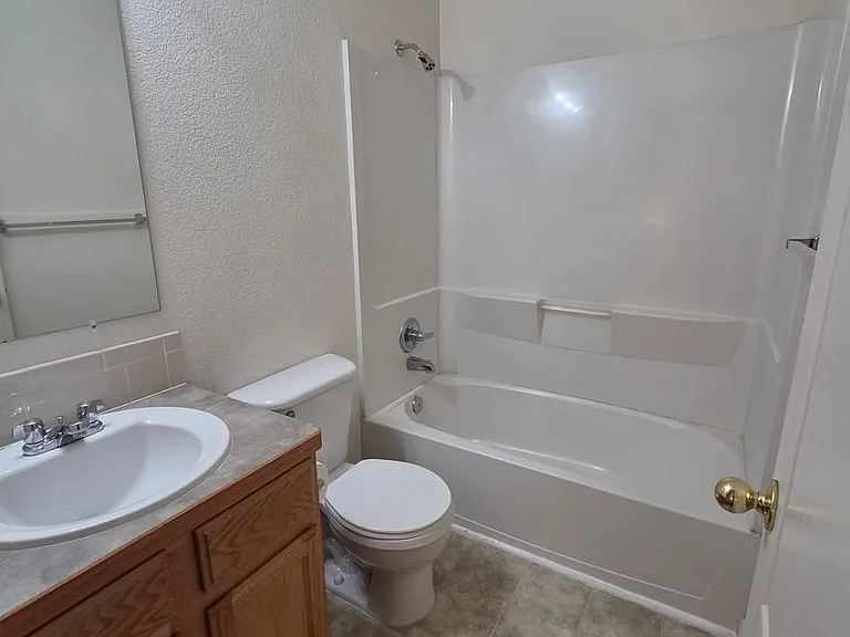 3225 Barbera St — Photo 14