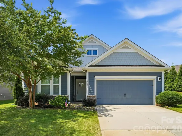 4269 Legacy Dr, Denver, NC 28037