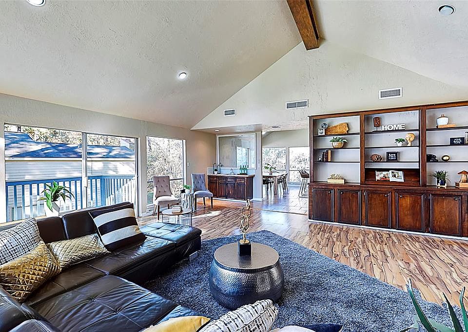 1st image of 15481 Carmel Dr