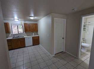 816 Union Mills Rd SE #2, Lacey, WA 98503