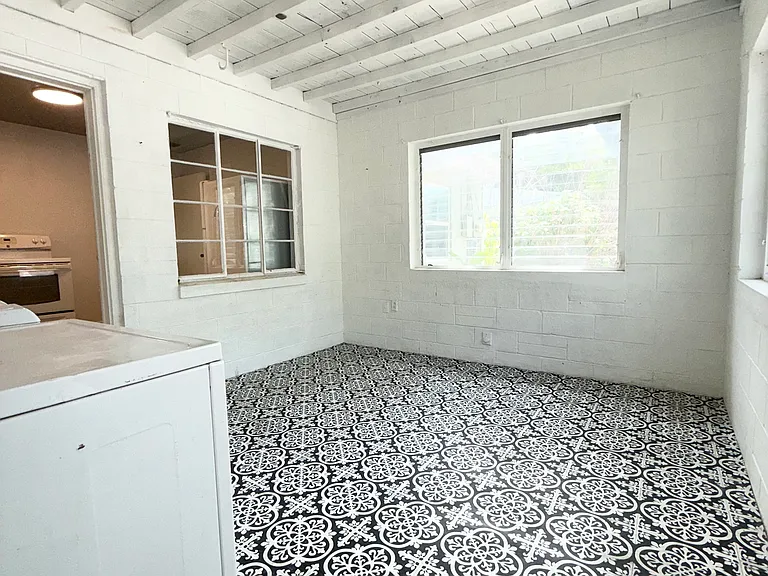 1016 Alba Dr #1016 — Photo 4