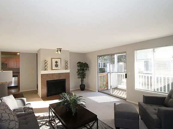 5th image of 11515 SE 258th St APT H102