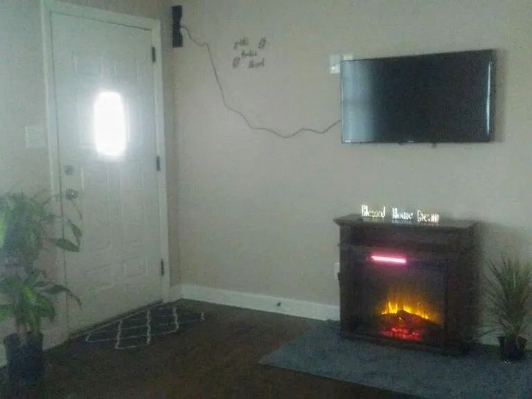 977 Salem Tpke — Photo 6