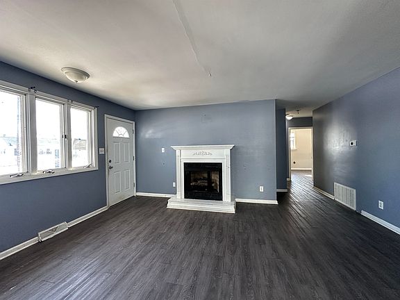 5th image of 3 N 4th St