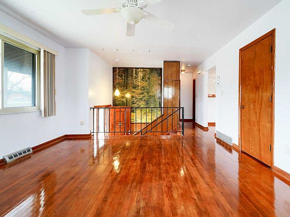 4th image of 1786 Ormond Ave
