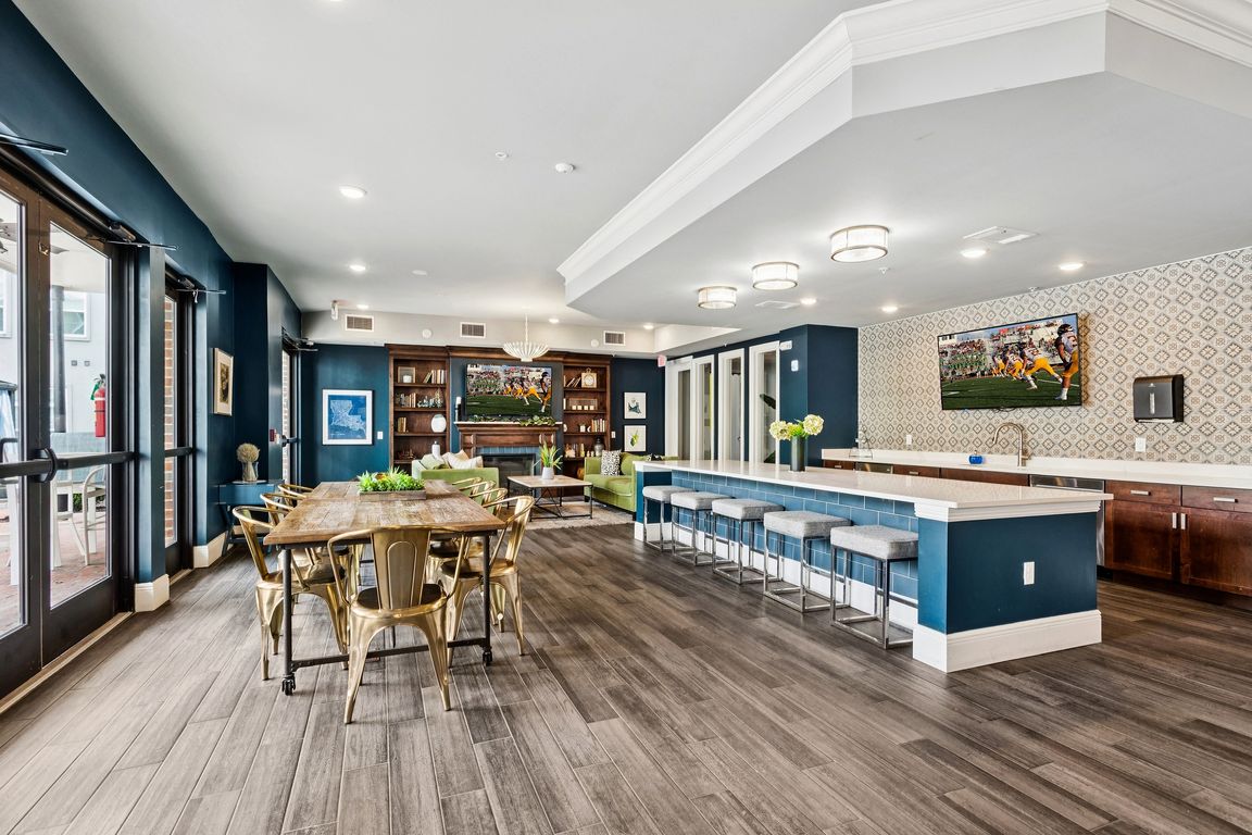 Lumina - 3701 Conti St New Orleans LA (8 units available) | Zillow