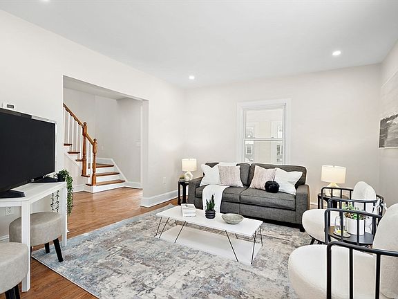 3rd image of 45 Como Rd