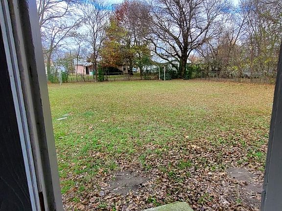 3rd image of 601 Lynch Ave