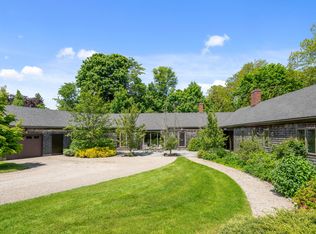 4 Alpond Dr, Newport, RI 02840