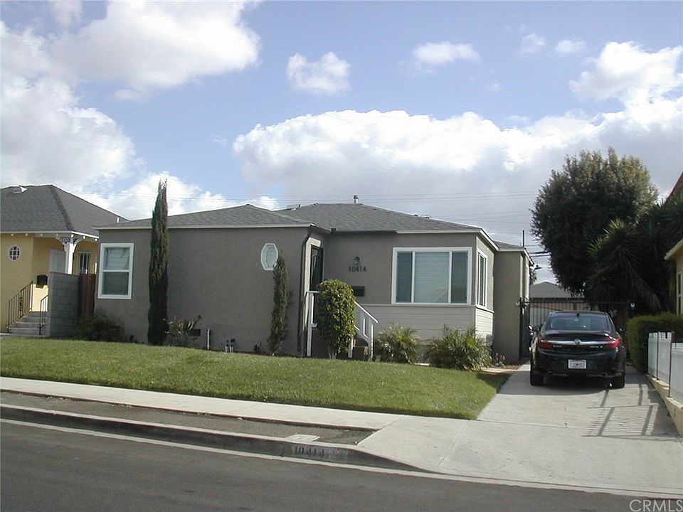 1st image of 10414 S Manhattan Pl