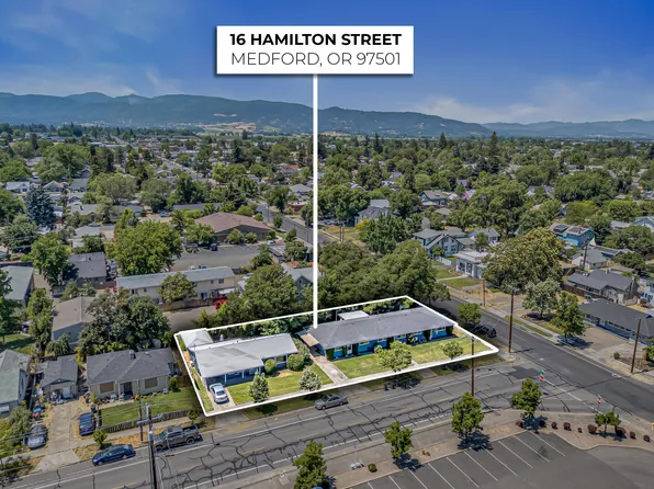 16 Hamilton St, Medford, OR 97501