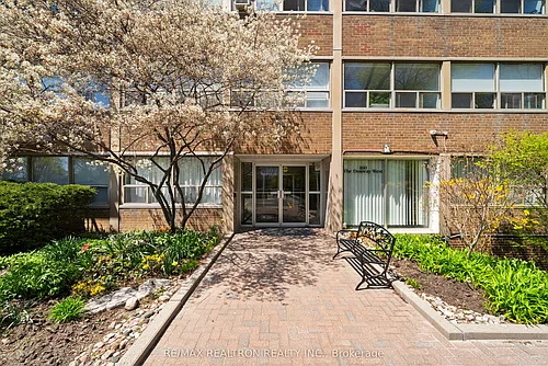 160 The Donway W #306 Photo 1