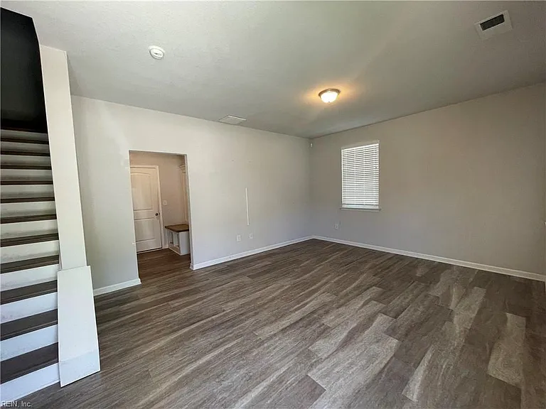 1801 Moravian Walk — Photo 3