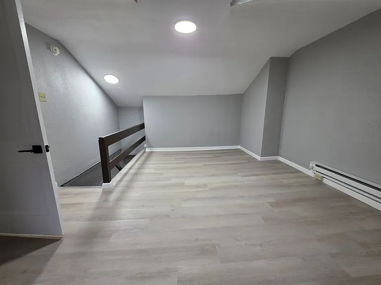 913 Peralta St #A — Photo 12
