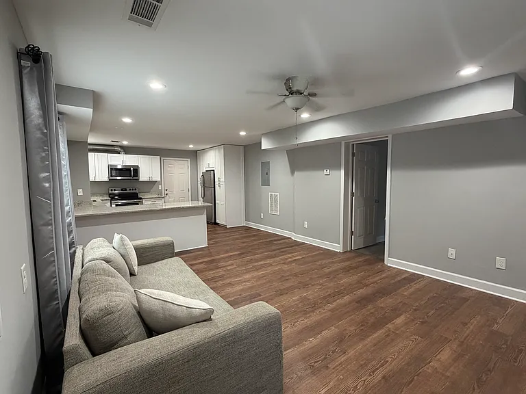 436 Sycamore Dr #436 — Photo 7