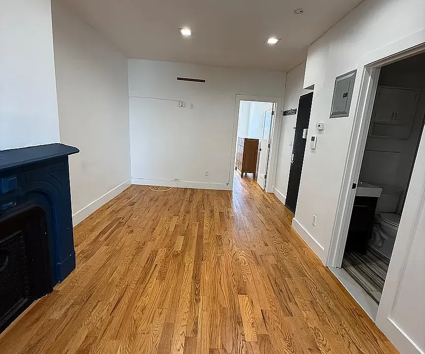 1544 Pacific St #1
