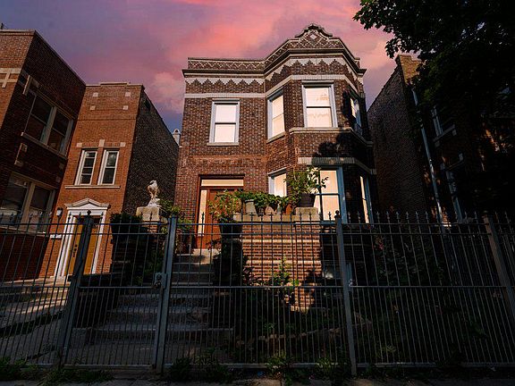 2nd image of 6219 S Albany Ave