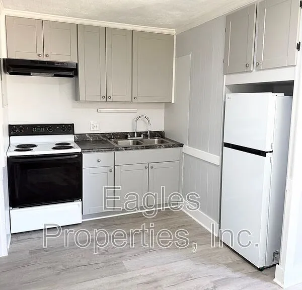 1901 Peachtree St #D — Photo 4