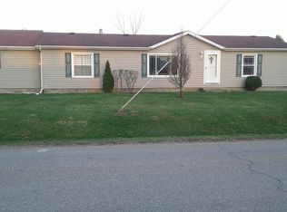 700 E Pheasant Dr, Athens, IL 62613