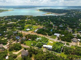 656 Circleview Dr, Canyon Lake, TX 78133