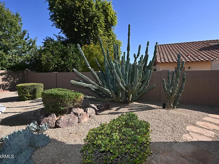 5730 E Gelding Dr — Photo 41