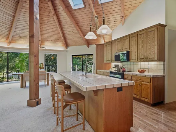 650 Wild Oak Drive, Santa Rosa, CA 95409