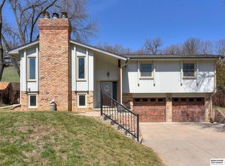 912 Kohl Cir, Bellevue, NE 68005