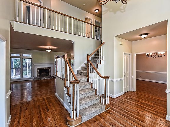 2nd image of 4729 Avonwood Ln