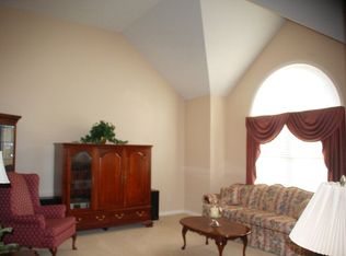 368 Brandon Dr, Bluefield, VA 24605