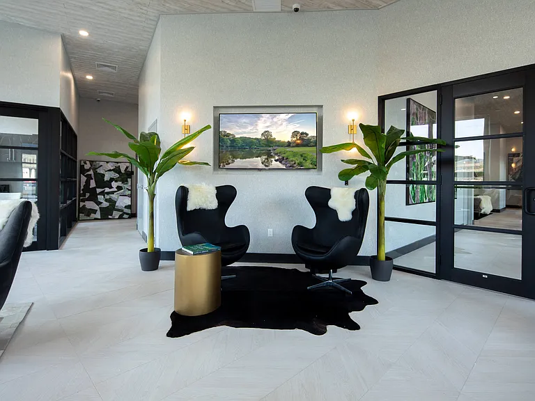 Lobby Lounge & Workspace