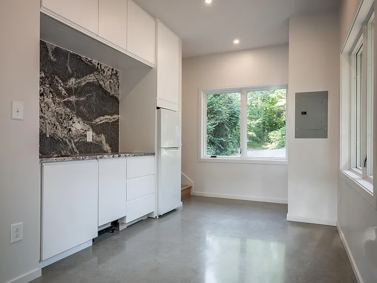 297 Morton Ave #BACK HOUSE — Photo 18