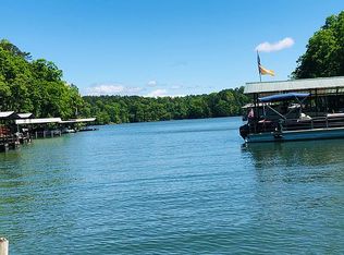 313 Hopkins Rd, Townville, SC 29689