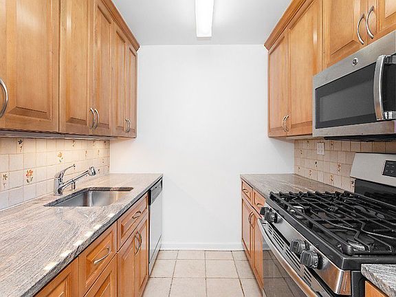 3rd image of 175 W 87th St APT 28G