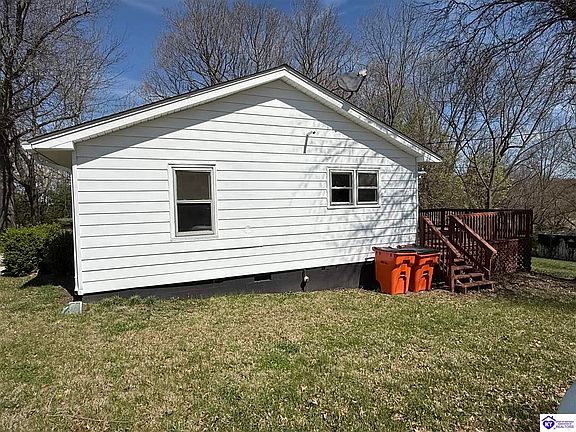 4th image of 1557 Springfield Rd