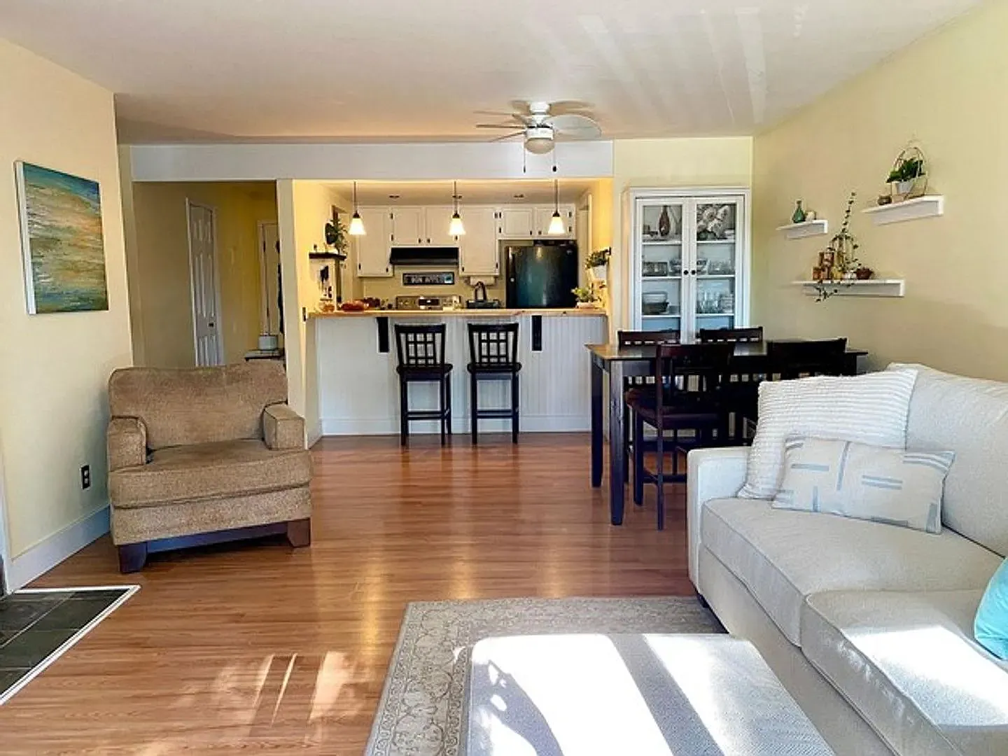 Fully Furnished Updated Turn-Key 2 Bed 1 Bath Condo Off Bike-Path & Next to Park. — Photo 2