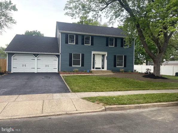 733 Eden Ln, Somerdale, NJ 08083