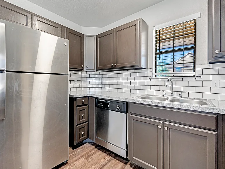 Woodhaven Villas — Photo 38