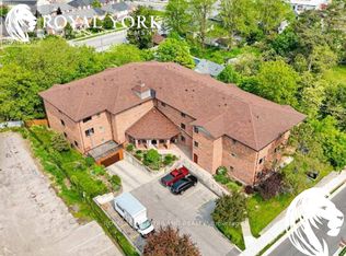 4 Albert St #206, Cambridge, ON N1R 3M4