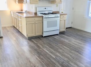 67 Wood St FLOOR 1, Warren, RI 02885