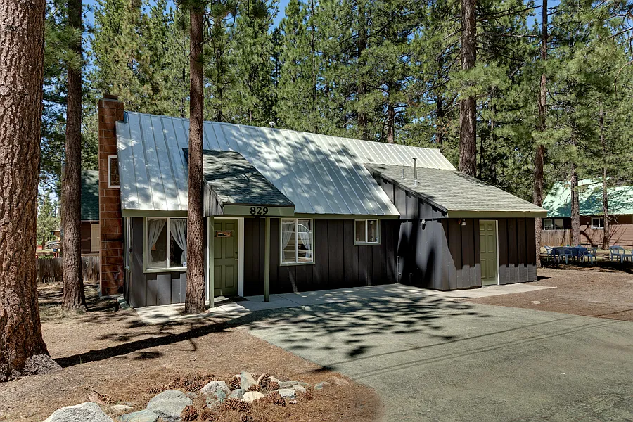 829 San Jose Avenue — Photo 1