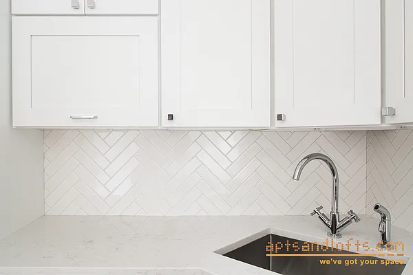 Rented by aptsandlofts.com | media 17