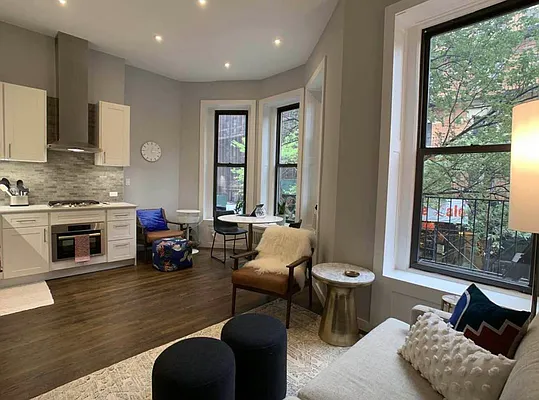 Rented by Tourma Realty LLC | media 25