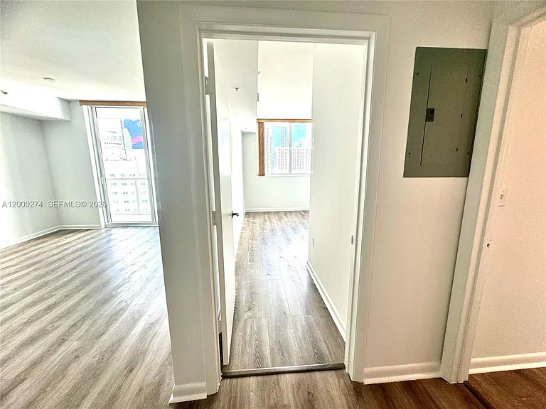 244 Biscayne Blvd #1709 — Photo 32