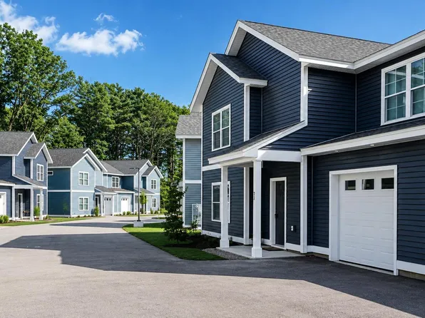 27 Fawn Woods Way #27, Westbrook, ME 04092